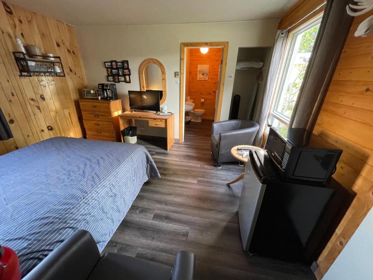 Auberge Et Chalets Sur Le Lac Lac-Mégantic Екстериор снимка