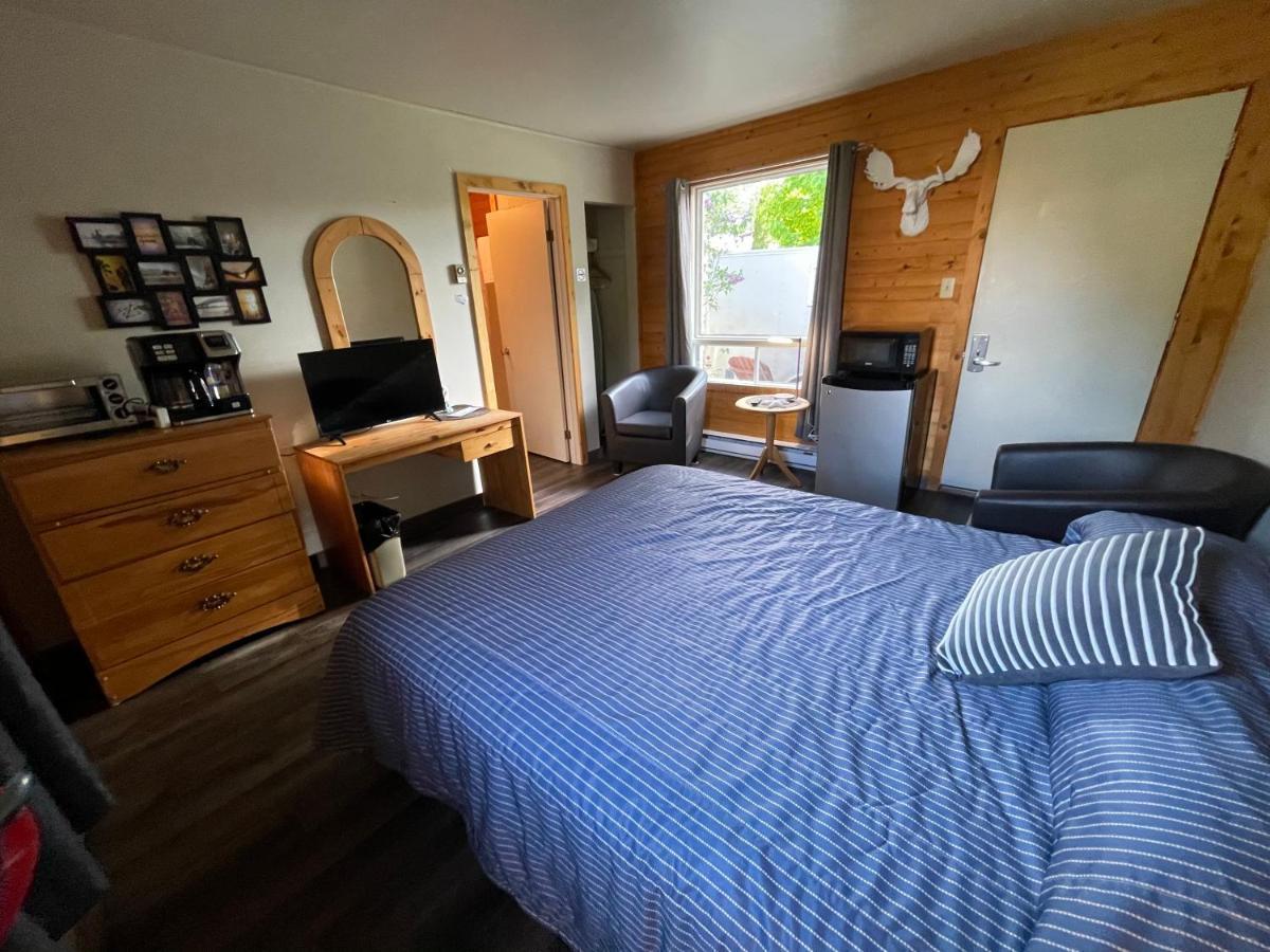 Auberge Et Chalets Sur Le Lac Lac-Mégantic Екстериор снимка
