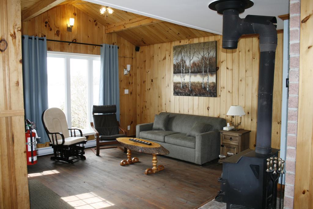 Auberge Et Chalets Sur Le Lac Lac-Mégantic Екстериор снимка